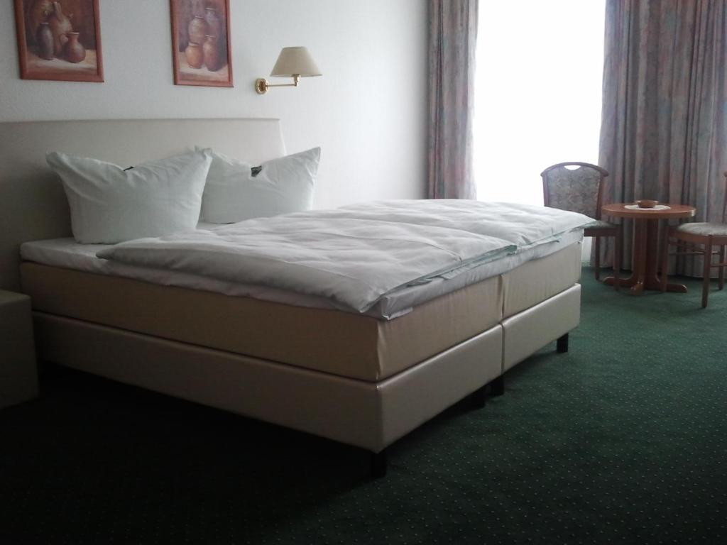 Hotel Evabrunnen Bischofswerda Chambre photo